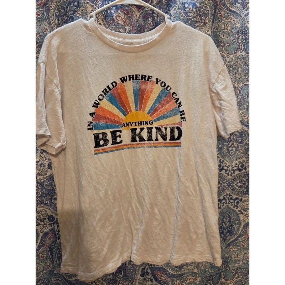 Altar'd State "Be Kind" Tee Womens Small